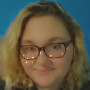 Meet your Posher, Abigail